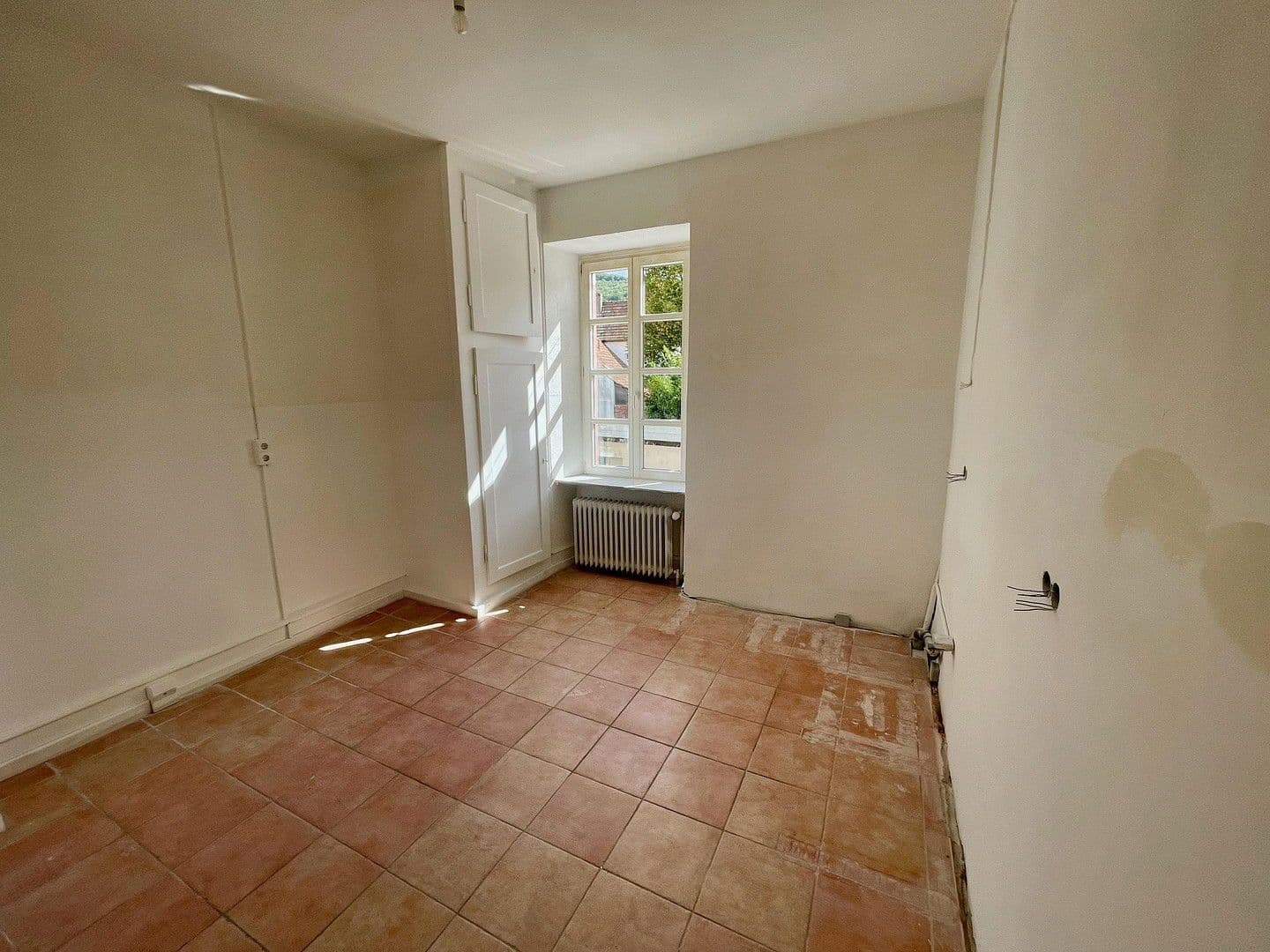 Prenájom bytu 6-izbový 154 m², Prof.-Nägle-Platz 2, Annweiler am Trifels, Porýnie-Falcko Prenájom bytu 6-izbový 154 m², Prof.-Nägle-Platz 2, Annweiler am Trifels, Porýnie-Falcko