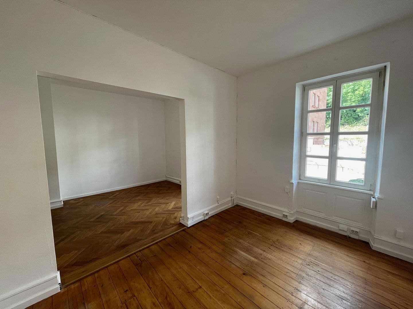 Prenájom bytu 6-izbový 154 m², Prof.-Nägle-Platz 2, Annweiler am Trifels, Porýnie-Falcko Prenájom bytu 6-izbový 154 m², Prof.-Nägle-Platz 2, Annweiler am Trifels, Porýnie-Falcko