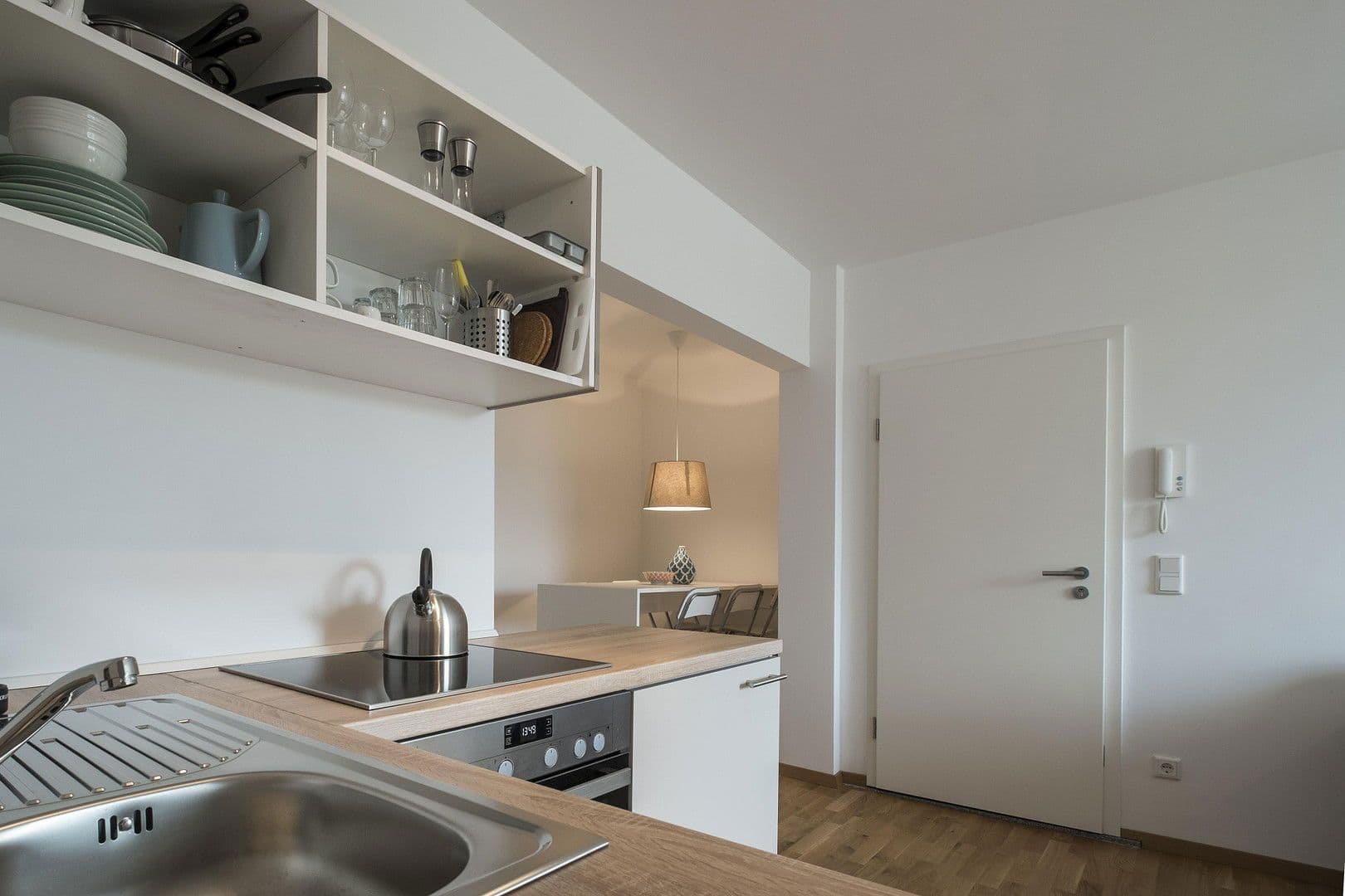 Prenájom bytu 2-izbový 43 m², Düsseldorf, Severné Porýnie - Westfálsko Prenájom bytu 2-izbový 43 m², Düsseldorf, Severné Porýnie - Westfálsko