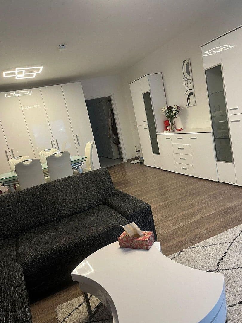 Predaj bytu 3-izbový 84 m², Wiesbaden-Biebrich, Hesensko Predaj bytu 3-izbový 84 m², Wiesbaden-Biebrich, Hesensko