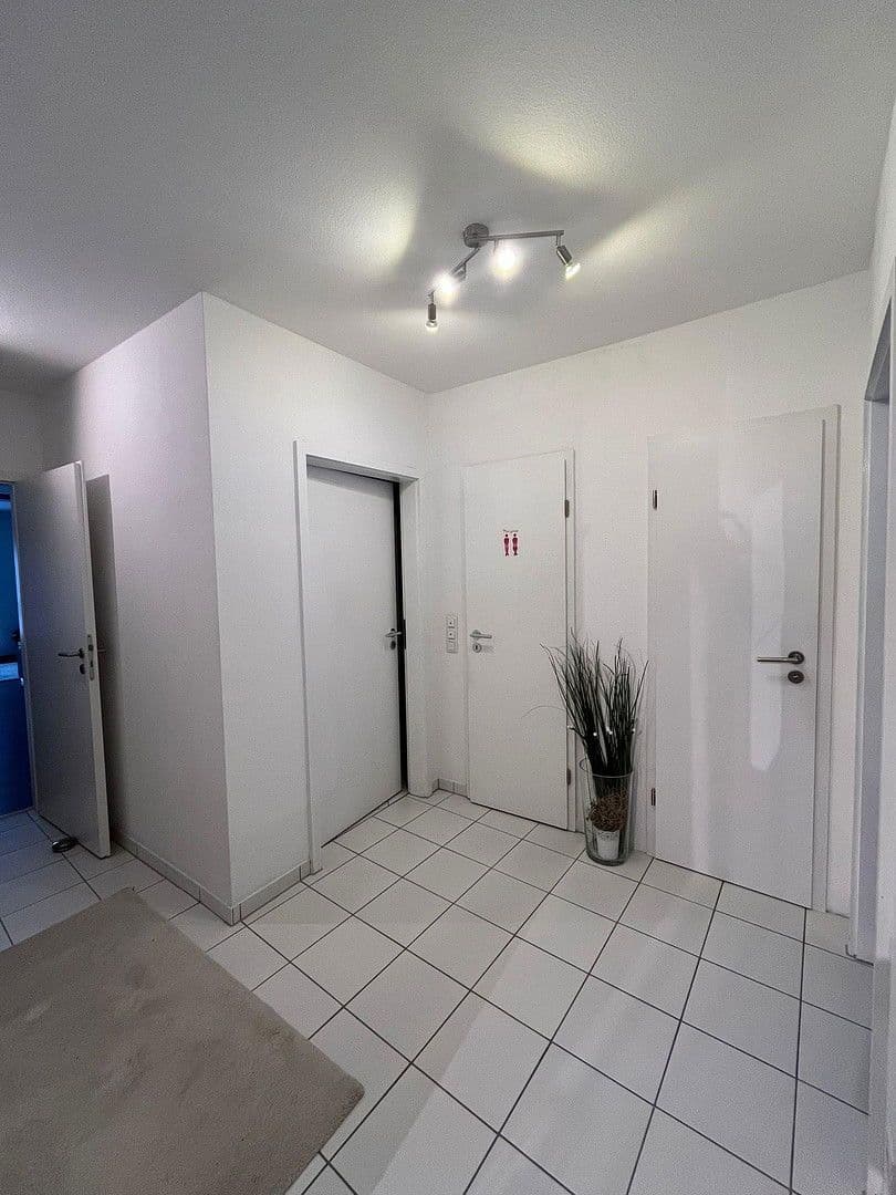 Predaj bytu 3-izbový 84 m², Wiesbaden-Biebrich, Hesensko Predaj bytu 3-izbový 84 m², Wiesbaden-Biebrich, Hesensko