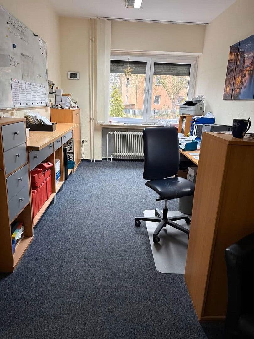 Prenájom kancelárie 230 m², Wilhelmshaven, Dolné Sasko Prenájom kancelárie 230 m², Wilhelmshaven, Dolné Sasko