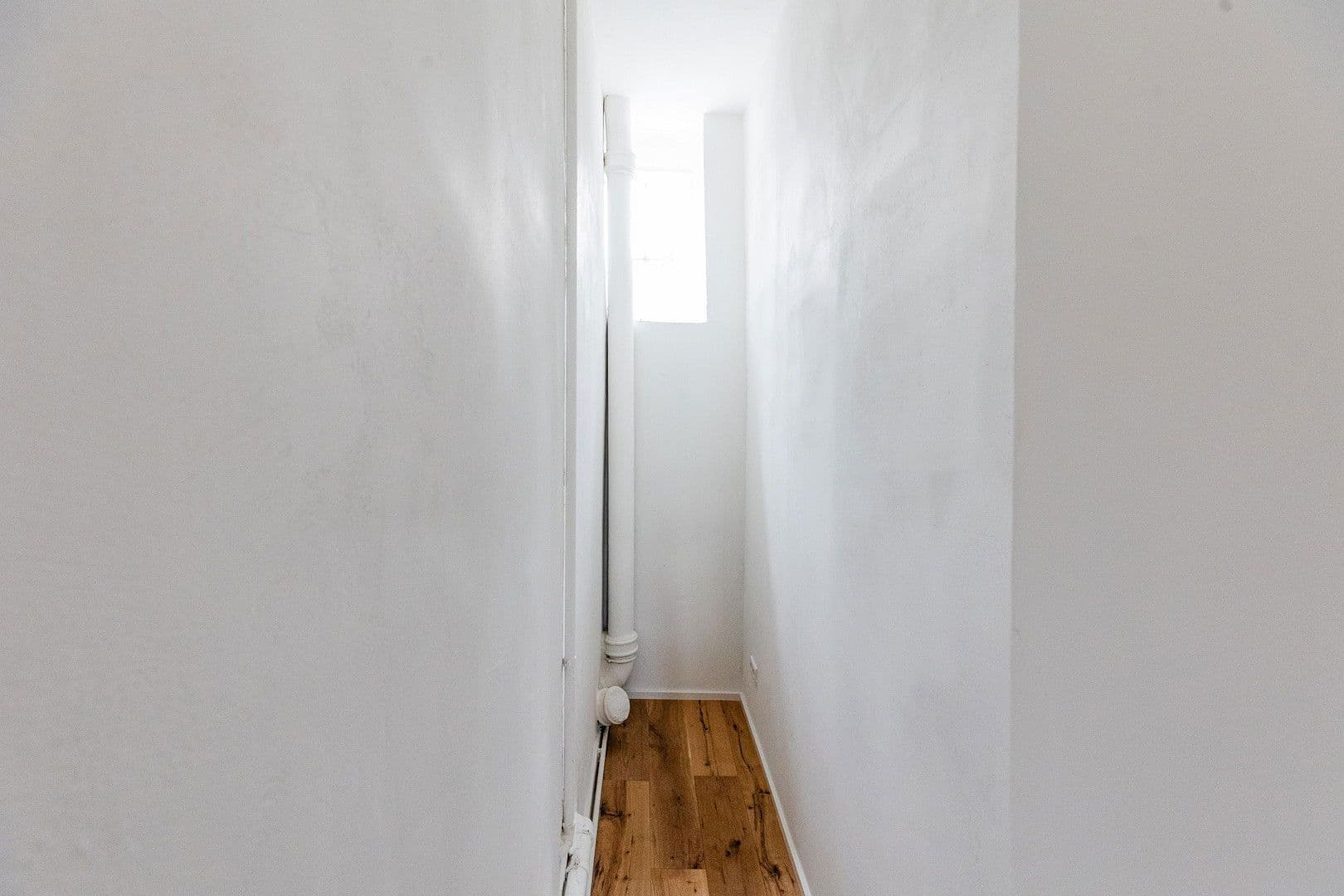 Prenájom bytu 3-izbový 105 m², Wiesbaden, Hesensko Prenájom bytu 3-izbový 105 m², Wiesbaden, Hesensko