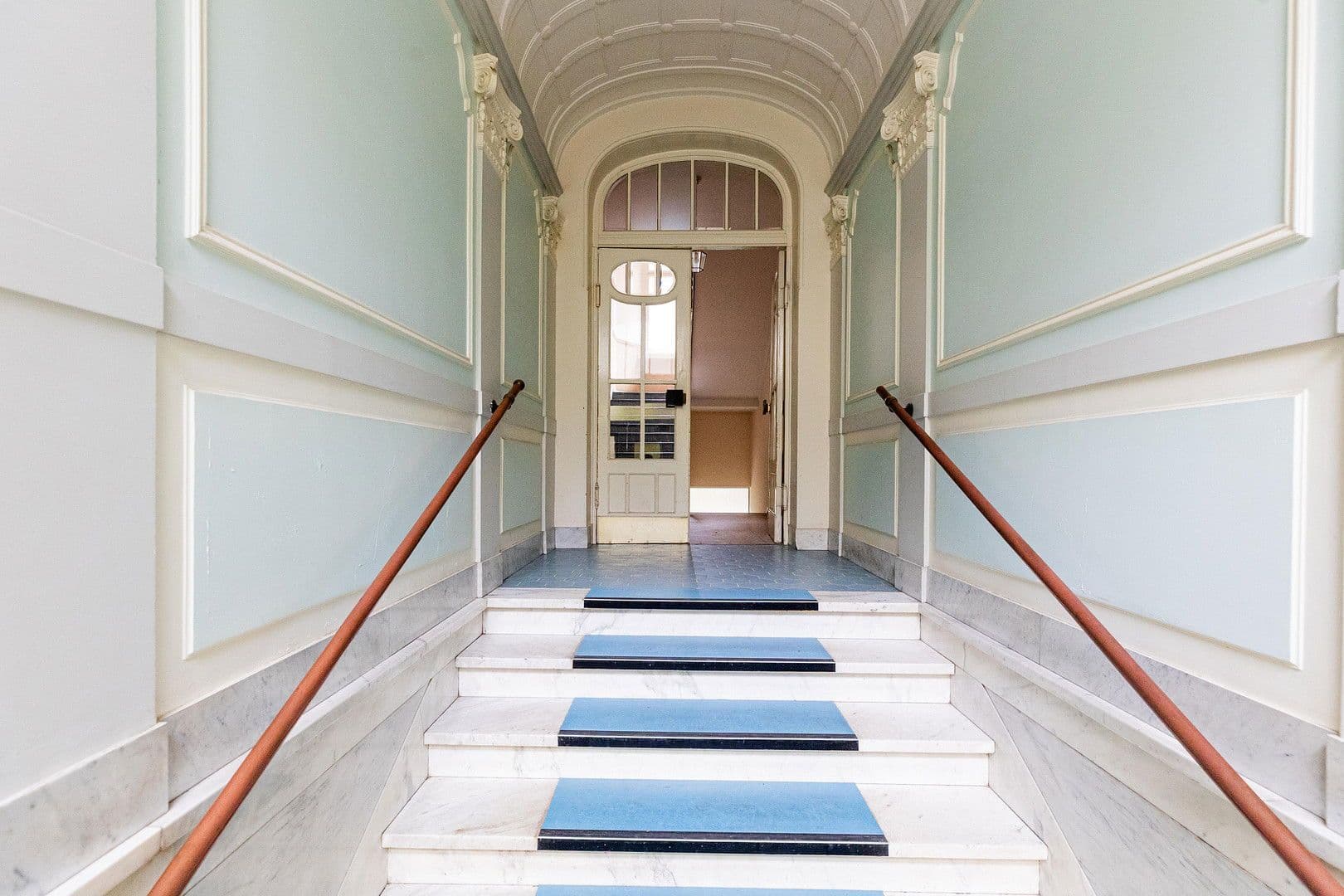 Prenájom bytu 3-izbový 105 m², Wiesbaden, Hesensko Prenájom bytu 3-izbový 105 m², Wiesbaden, Hesensko