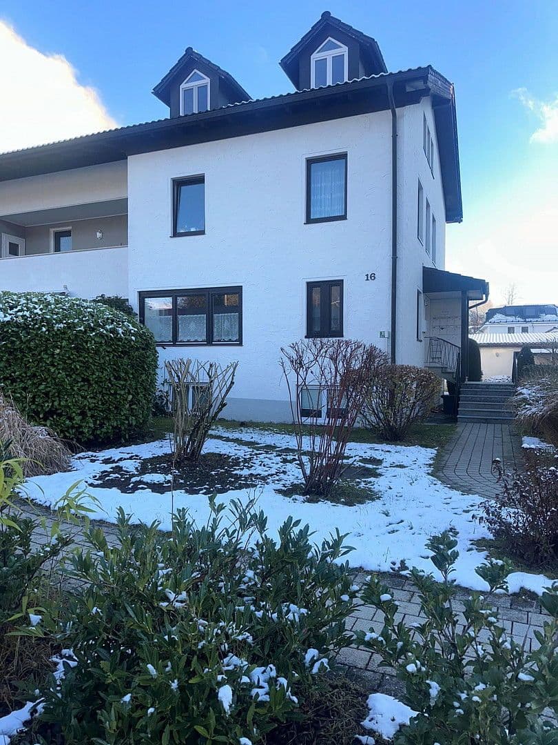 Prenájom bytu 2-izbový 44 m², Alpspitzstr. 16, Starnberg, Bavorsko Prenájom bytu 2-izbový 44 m², Alpspitzstr. 16, Starnberg, Bavorsko