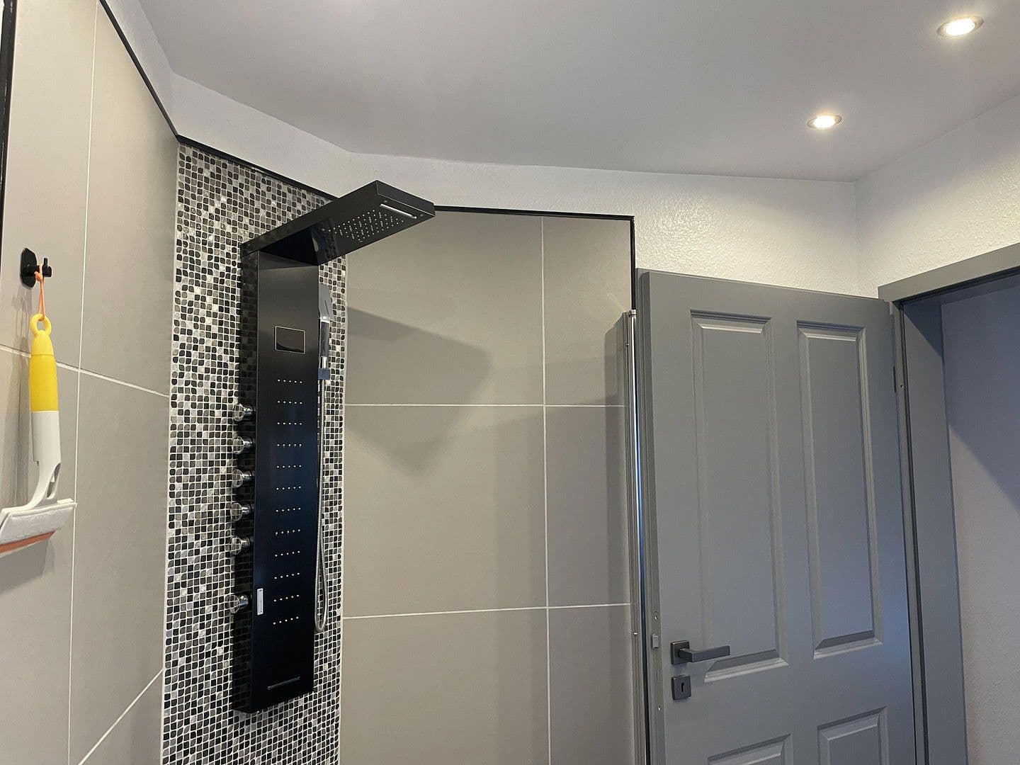 Predaj domu 440 m², pozemek 440 m², Krummhörn, Dolné Sasko Predaj domu 440 m², pozemek 440 m², Krummhörn, Dolné Sasko