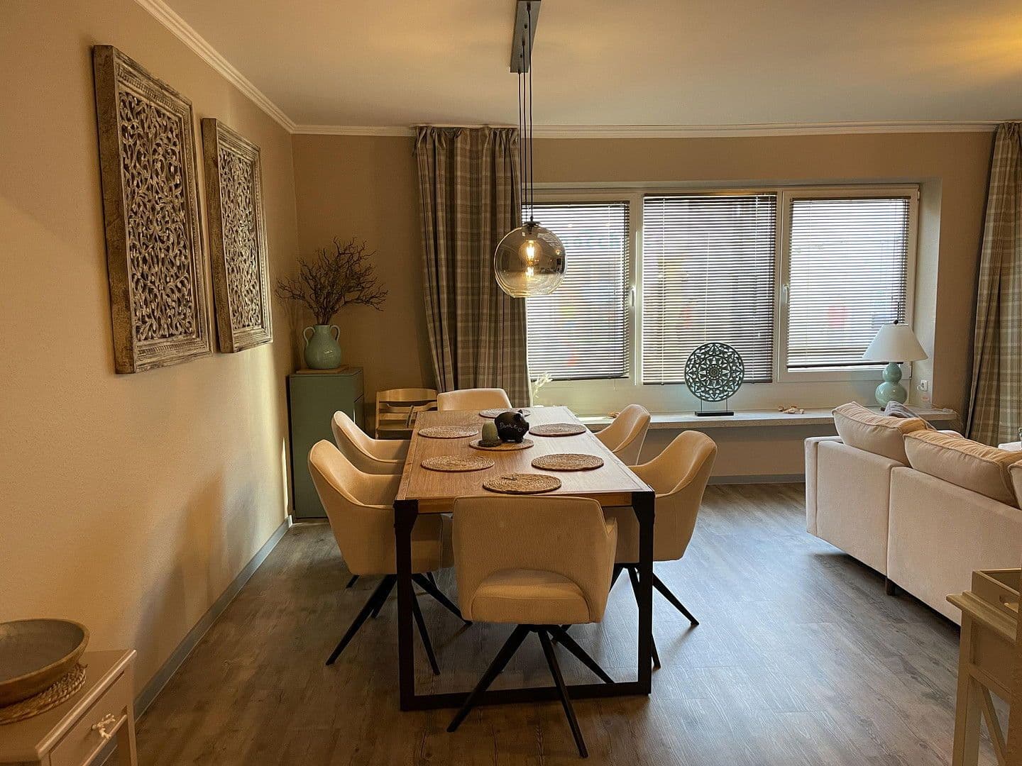 Predaj domu 440 m², pozemek 440 m², Krummhörn, Dolné Sasko Predaj domu 440 m², pozemek 440 m², Krummhörn, Dolné Sasko