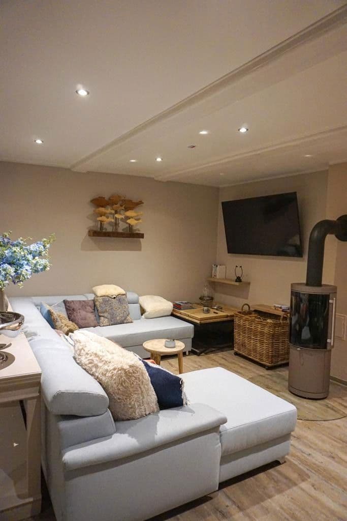 Predaj domu 440 m², pozemek 440 m², Krummhörn, Dolné Sasko Predaj domu 440 m², pozemek 440 m², Krummhörn, Dolné Sasko