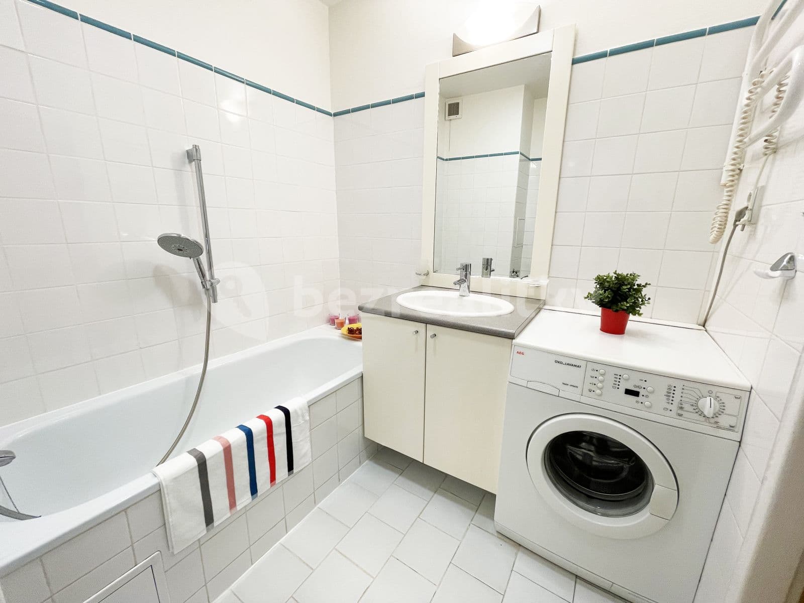 Prenájom bytu 2-izbový 50 m², Ke Dvoru, Praha, Praha Prenájom bytu 2-izbový 50 m², Ke Dvoru, Praha, Praha