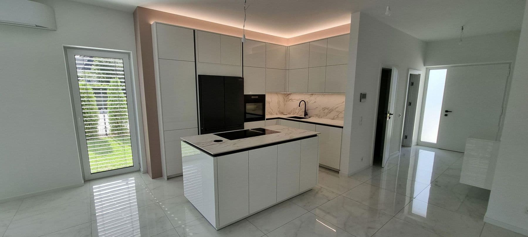 Predaj domu 122 m², pozemek 305 m², Klagenfurt am Wörthersee, Korutánsko Predaj domu 122 m², pozemek 305 m², Klagenfurt am Wörthersee, Korutánsko