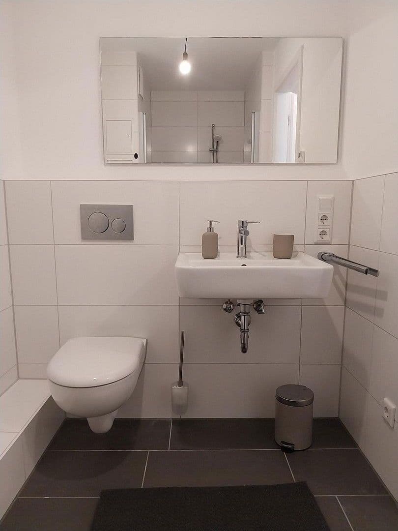 Prenájom bytu 1-izbový 24 m², Rudower Chaussee 32, Berlin, Berlín Prenájom bytu 1-izbový 24 m², Rudower Chaussee 32, Berlin, Berlín