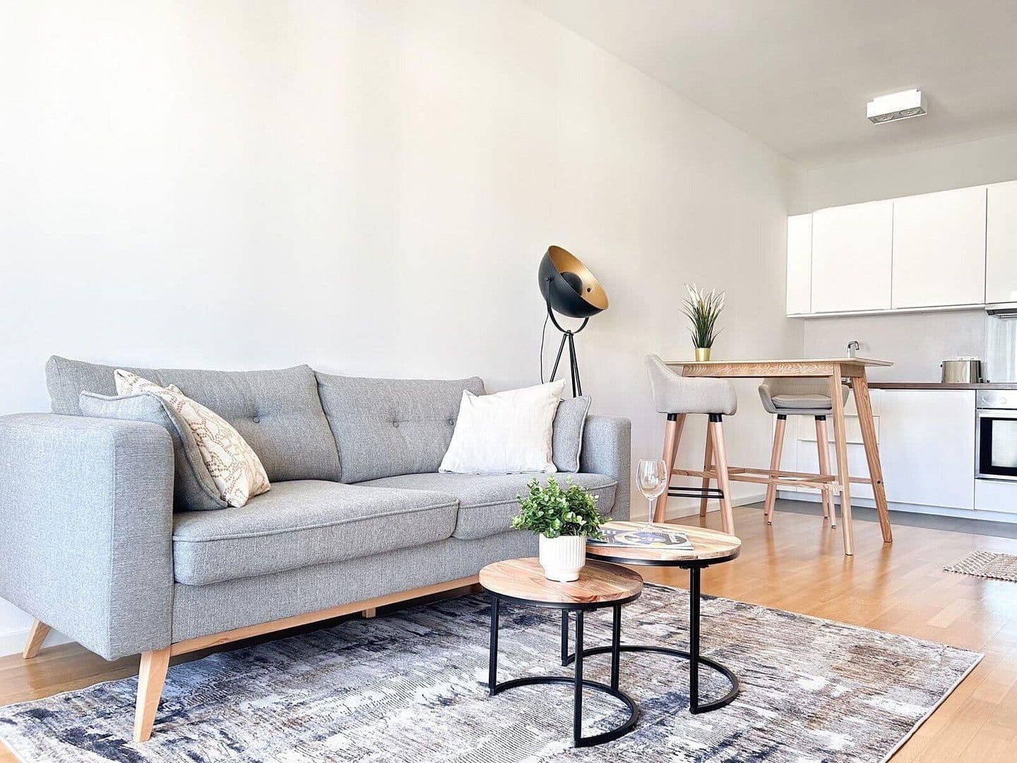 Predaj bytu 2-izbový 56 m², Berlin, Berlín Predaj bytu 2-izbový 56 m², Berlin, Berlín