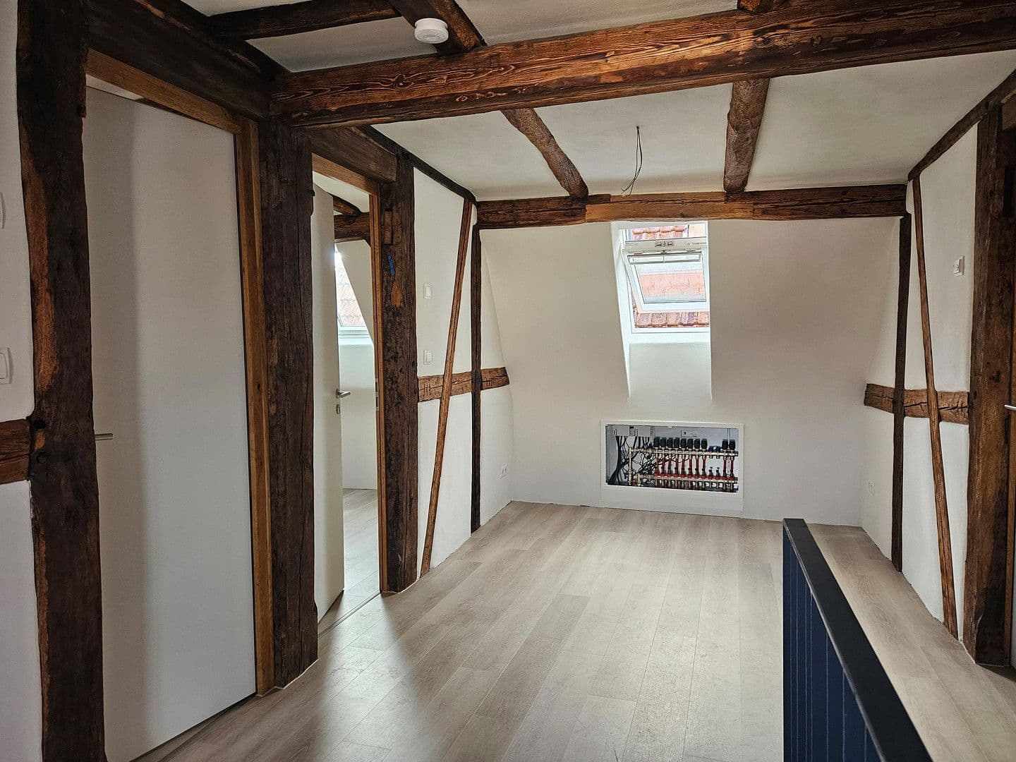 Prenájom bytu 5-izbový 128 m², Mühlacker, Bádensko-Wurttembersko Prenájom bytu 5-izbový 128 m², Mühlacker, Bádensko-Wurttembersko