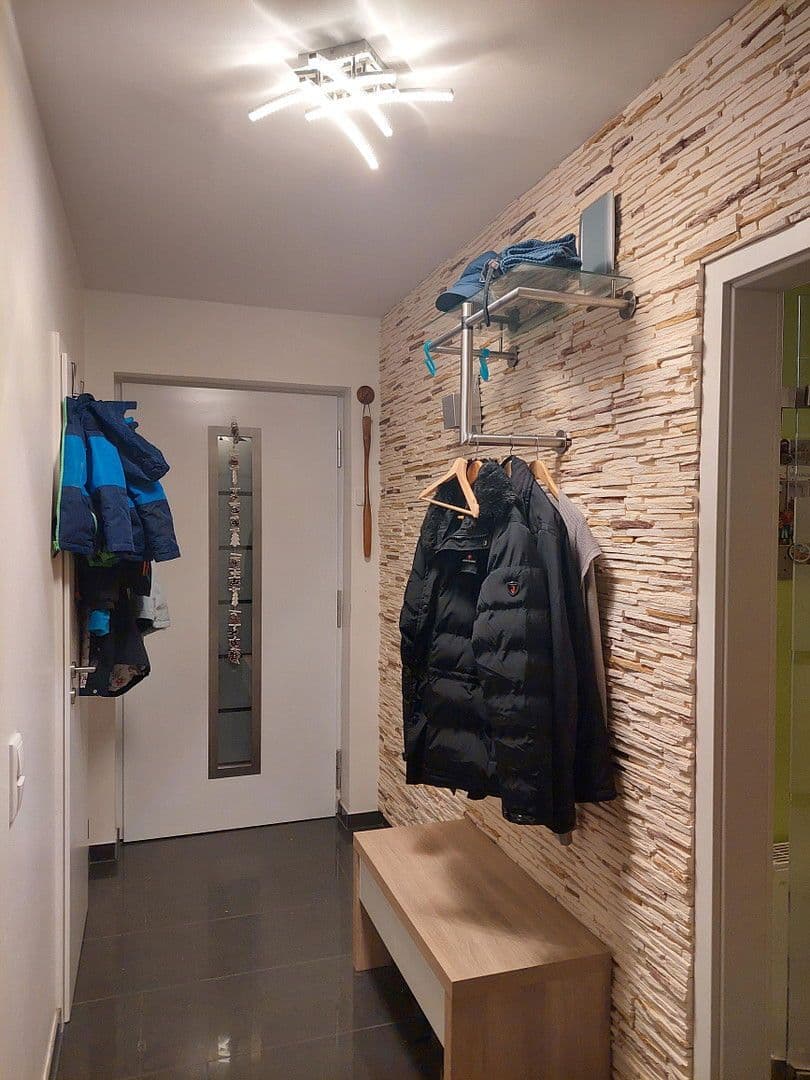 Predaj domu 110 m², pozemek 412 m², Oppenheim, Porýnie-Falcko Predaj domu 110 m², pozemek 412 m², Oppenheim, Porýnie-Falcko