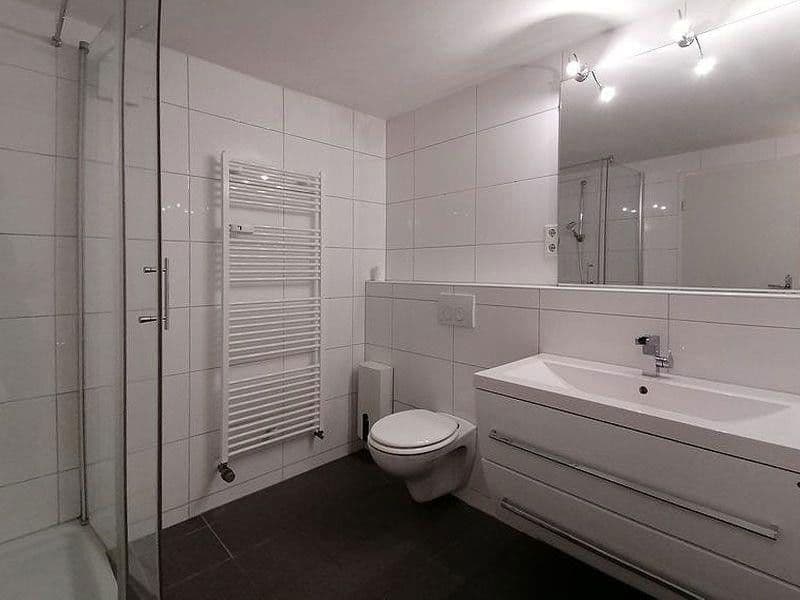 Prenájom bytu 4-izbový 166 m², Düsseldorf, Severné Porýnie - Westfálsko Prenájom bytu 4-izbový 166 m², Düsseldorf, Severné Porýnie - Westfálsko