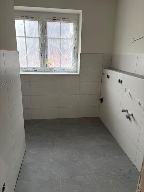 Prenájom bytu 3-izbový 88 m², Hauptstr. 6, Brackel, Dolné Sasko Prenájom bytu 3-izbový 88 m², Hauptstr. 6, Brackel, Dolné Sasko