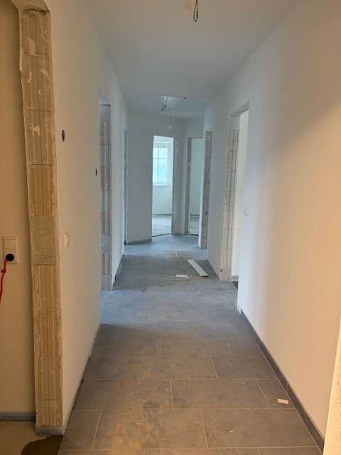 Prenájom bytu 4-izbový 95 m², Brackel, Dolné Sasko Prenájom bytu 4-izbový 95 m², Brackel, Dolné Sasko