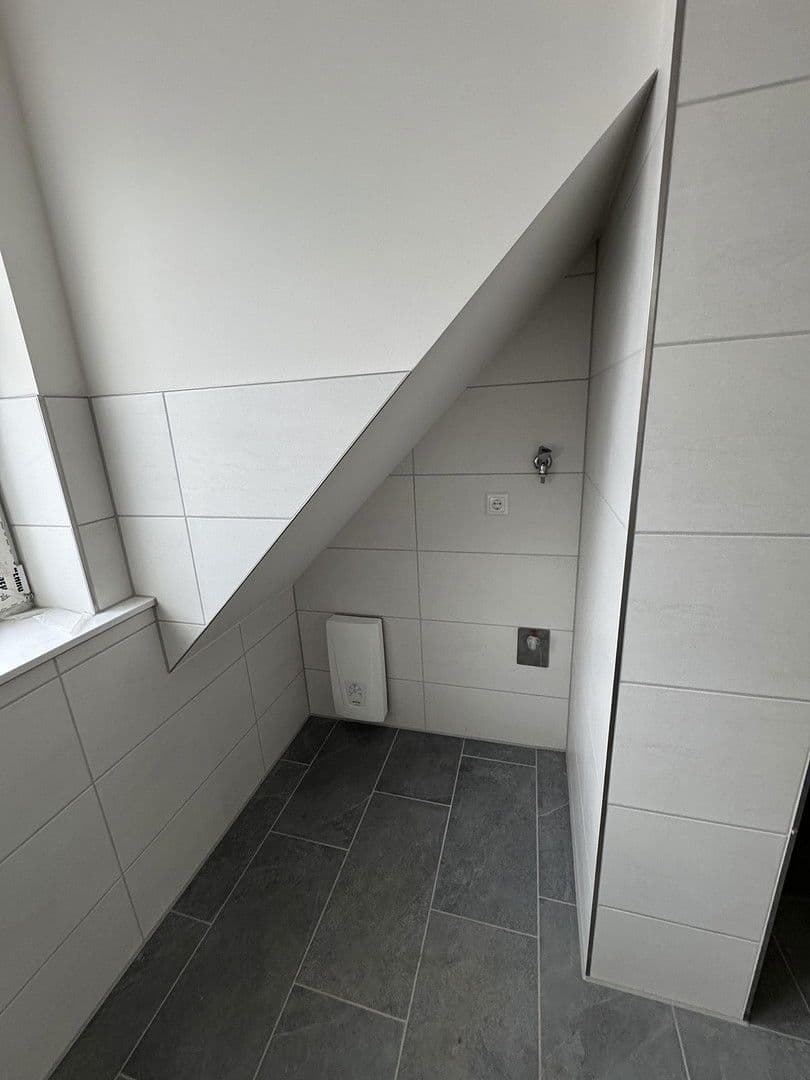 Prenájom bytu 4-izbový 95 m², Brackel, Dolné Sasko Prenájom bytu 4-izbový 95 m², Brackel, Dolné Sasko