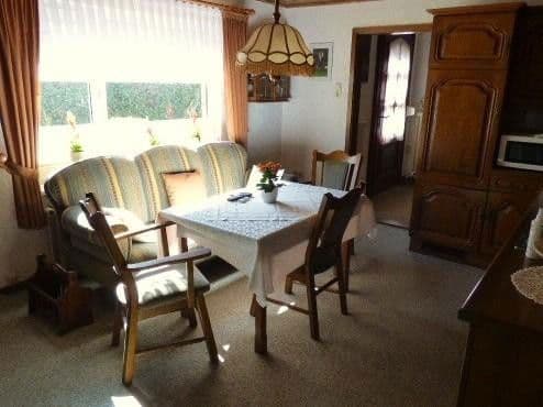 Predaj domu 158 m², pozemek 1.350 m², Rechtsupweg, Dolné Sasko Predaj domu 158 m², pozemek 1.350 m², Rechtsupweg, Dolné Sasko