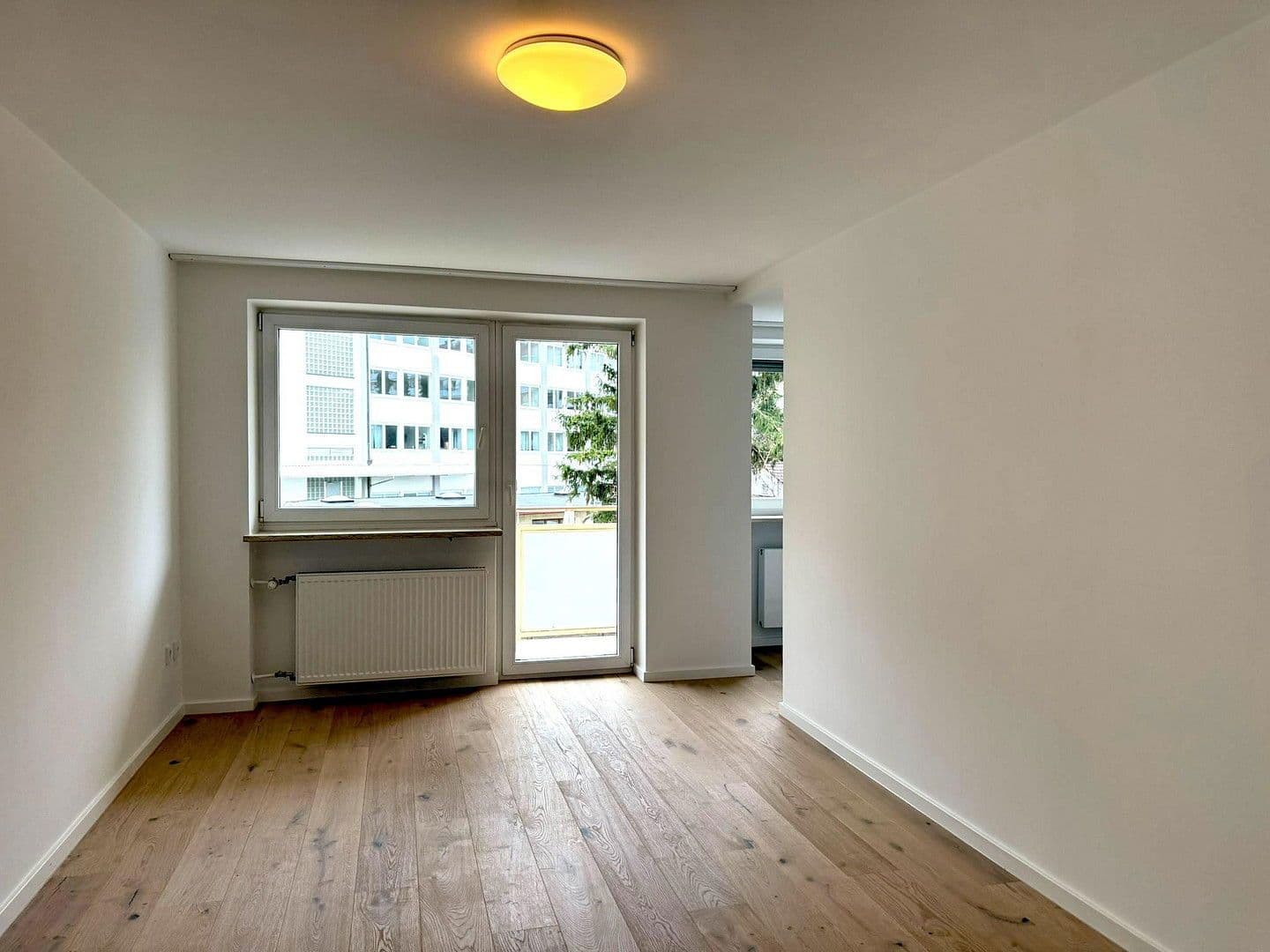 Prenájom bytu 1-izbový 32 m², Eintrachtstraße 10, München, Bavorsko Prenájom bytu 1-izbový 32 m², Eintrachtstraße 10, München, Bavorsko