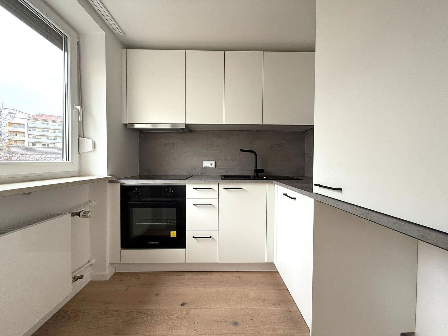 Prenájom bytu 1-izbový 32 m², Eintrachtstraße 10, München, Bavorsko Prenájom bytu 1-izbový 32 m², Eintrachtstraße 10, München, Bavorsko