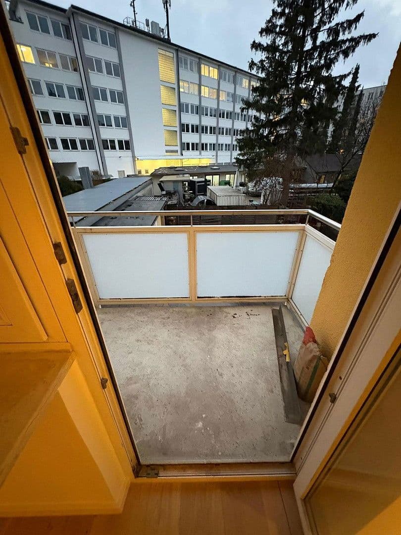 Prenájom bytu 1-izbový 32 m², Eintrachtstraße 10, München, Bavorsko Prenájom bytu 1-izbový 32 m², Eintrachtstraße 10, München, Bavorsko