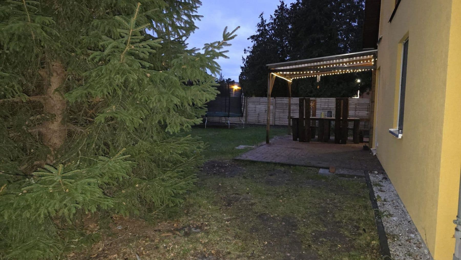 Prenájom bytu 3-izbový 91 m², Berlin, Berlín Prenájom bytu 3-izbový 91 m², Berlin, Berlín