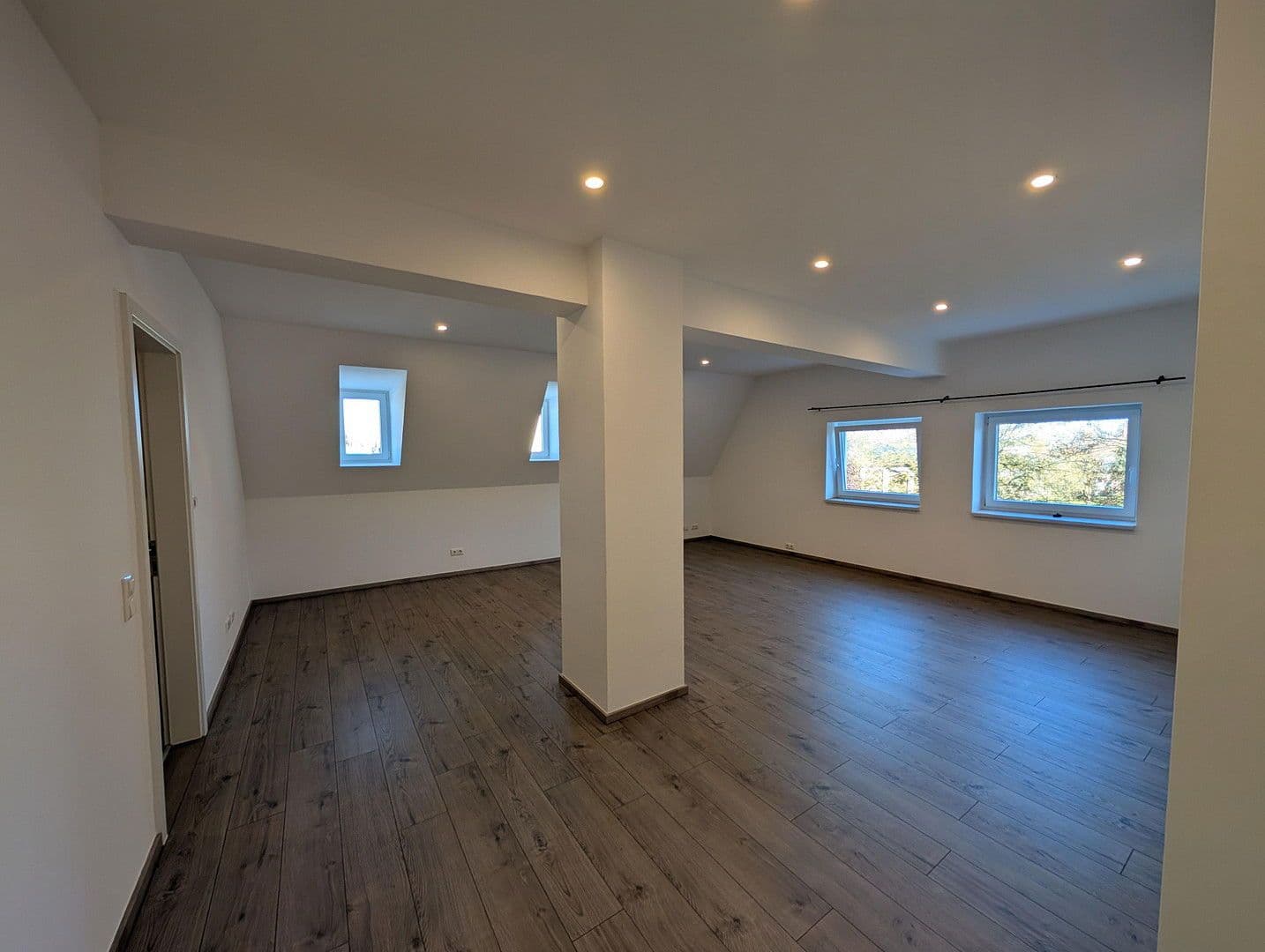 Prenájom bytu 2-izbový 82 m², Haidenburger Straße 23, Aidenbach, Bavorsko Prenájom bytu 2-izbový 82 m², Haidenburger Straße 23, Aidenbach, Bavorsko