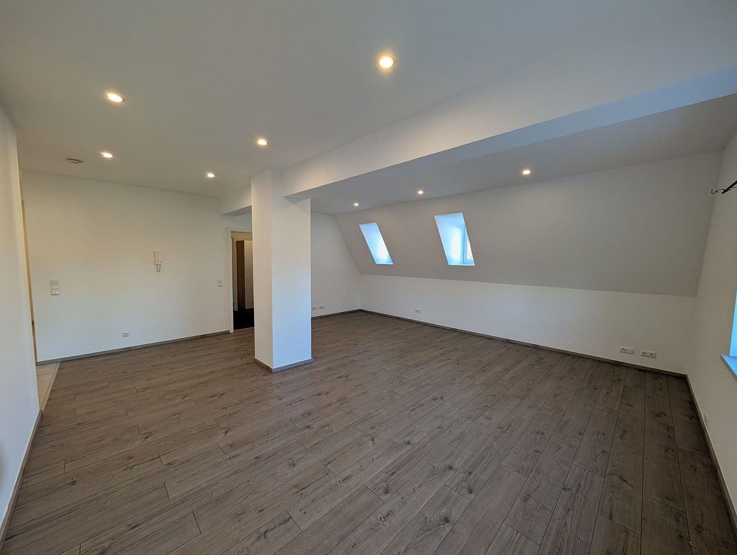 Prenájom bytu 2-izbový 82 m², Haidenburger Straße 23, Aidenbach, Bavorsko Prenájom bytu 2-izbový 82 m², Haidenburger Straße 23, Aidenbach, Bavorsko