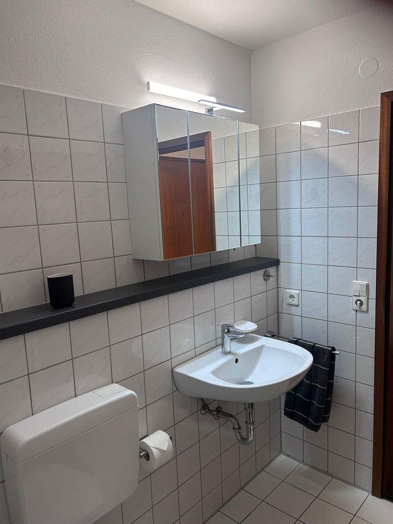 Prenájom bytu 2-izbový 59 m², Stuttgart, Bádensko-Wurttembersko Prenájom bytu 2-izbový 59 m², Stuttgart, Bádensko-Wurttembersko