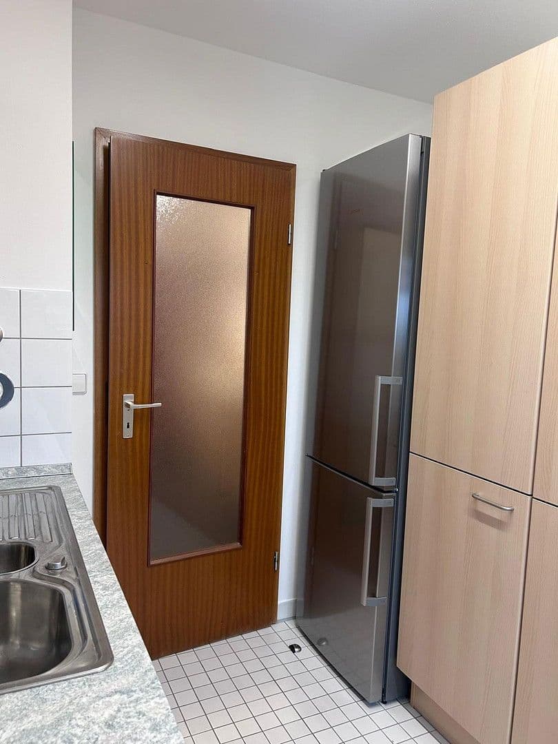 Prenájom bytu 2-izbový 59 m², Stuttgart, Bádensko-Wurttembersko Prenájom bytu 2-izbový 59 m², Stuttgart, Bádensko-Wurttembersko