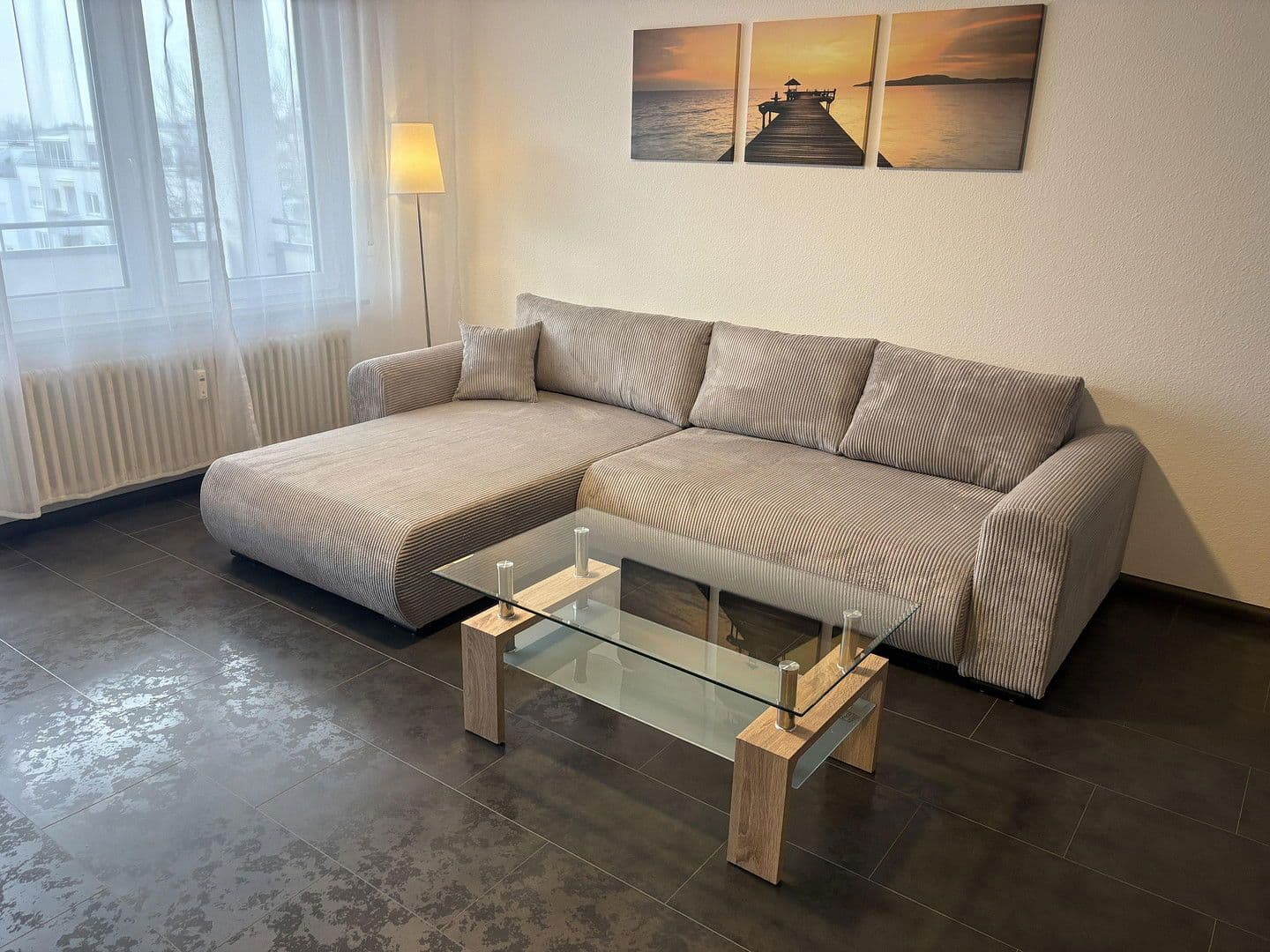 Prenájom bytu 2-izbový 59 m², Stuttgart, Bádensko-Wurttembersko Prenájom bytu 2-izbový 59 m², Stuttgart, Bádensko-Wurttembersko