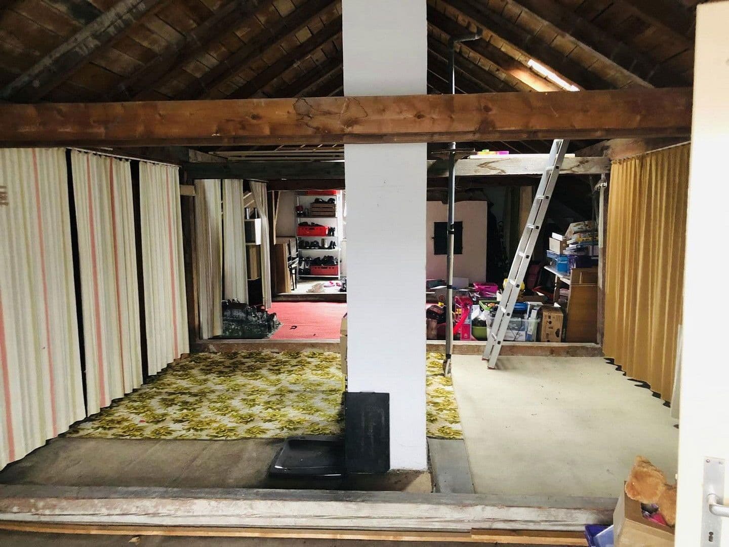 Predaj domu 200 m², pozemek 1.100 m², Tittling, Bavorsko Predaj domu 200 m², pozemek 1.100 m², Tittling, Bavorsko