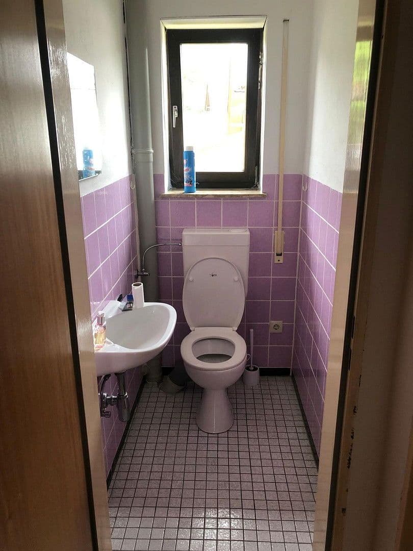 Predaj domu 200 m², pozemek 1.100 m², Tittling, Bavorsko Predaj domu 200 m², pozemek 1.100 m², Tittling, Bavorsko