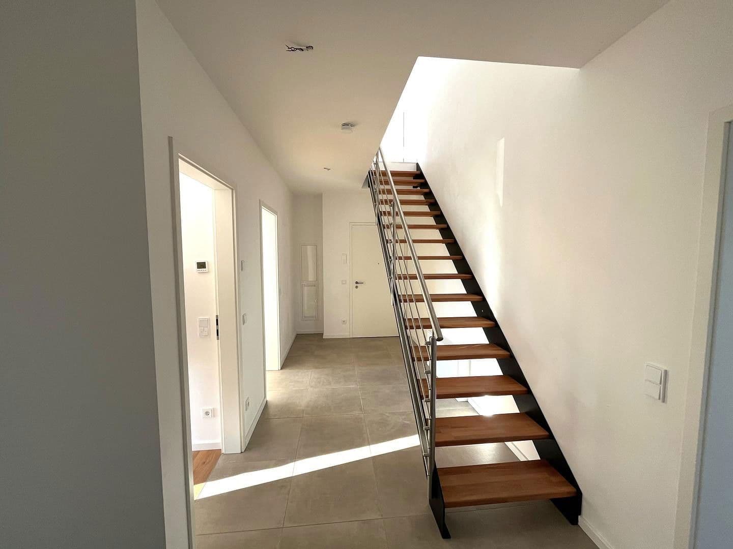 Prenájom bytu 4-izbový 189 m², Carl-Adam-Petri-Straße, Brandenburg - Potsdam, Brandenbursko Prenájom bytu 4-izbový 189 m², Carl-Adam-Petri-Straße, Brandenburg - Potsdam, Brandenbursko