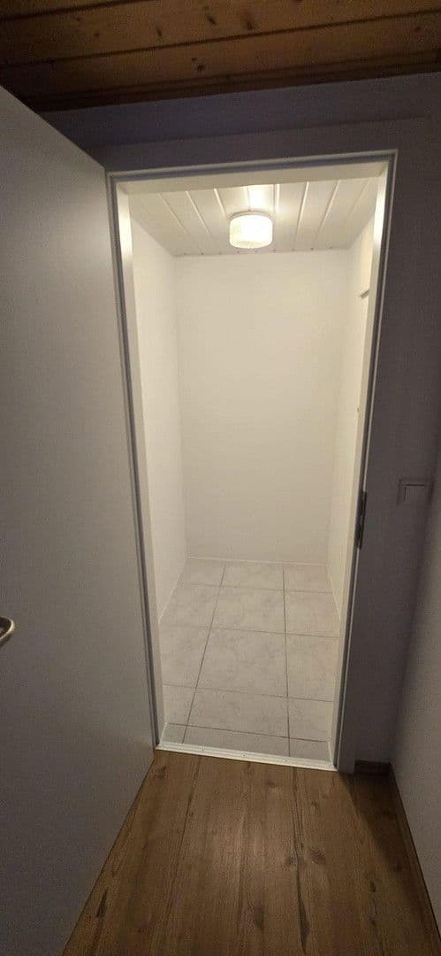 Prenájom bytu 3-izbový 108 m², Markt 5, Treuen, Sasko Prenájom bytu 3-izbový 108 m², Markt 5, Treuen, Sasko