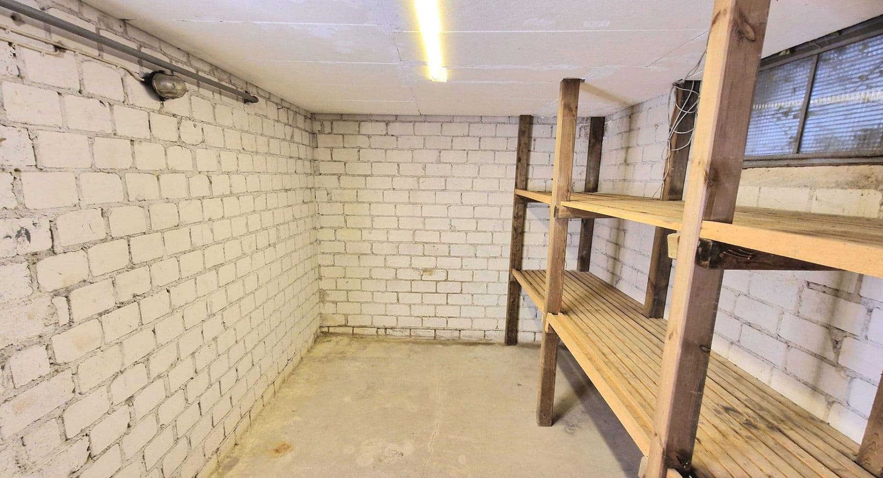 Predaj domu 180 m², pozemek 695 m², Mainz, Porýnie-Falcko Predaj domu 180 m², pozemek 695 m², Mainz, Porýnie-Falcko