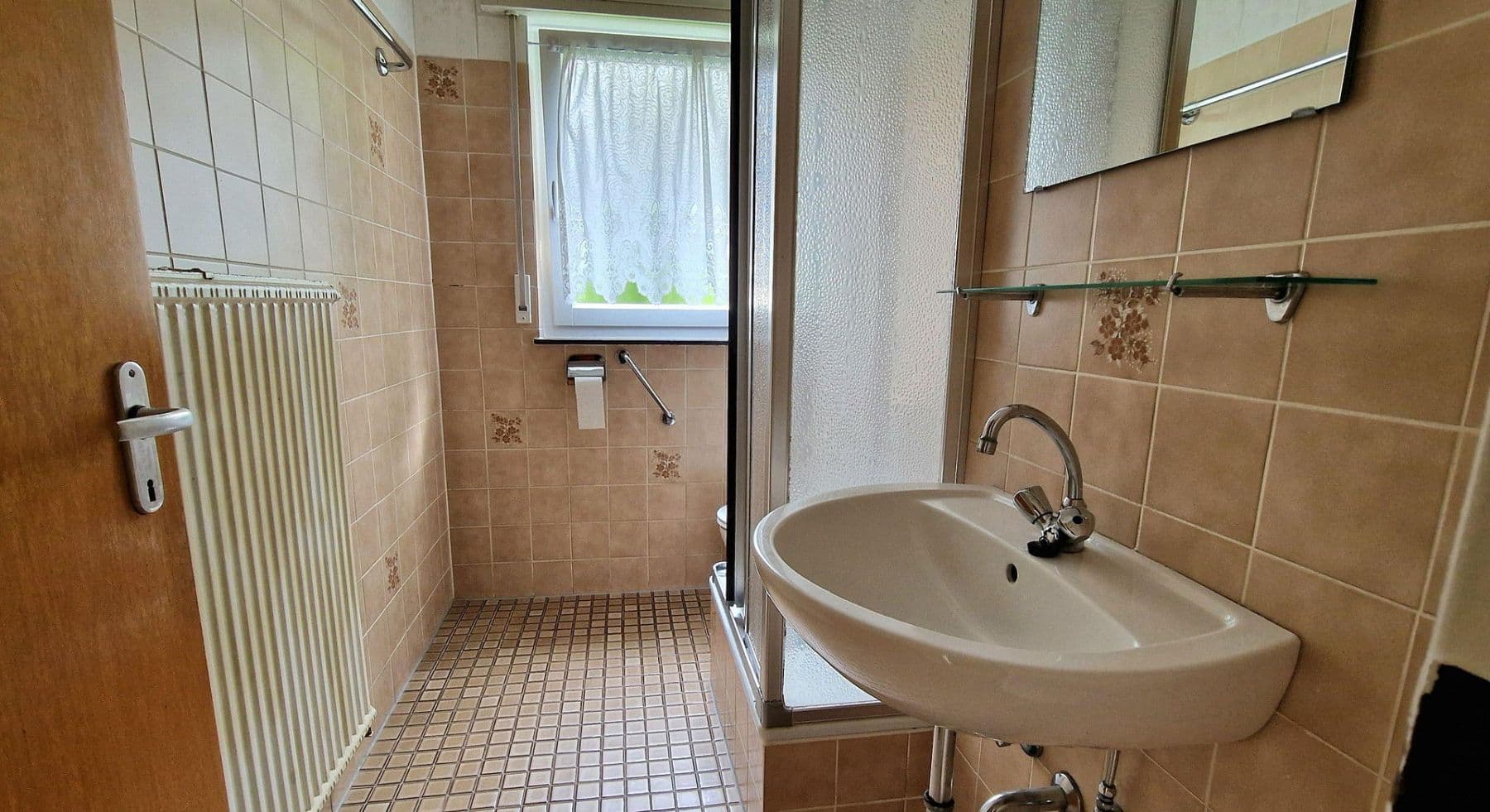 Predaj domu 180 m², pozemek 695 m², Mainz, Porýnie-Falcko Predaj domu 180 m², pozemek 695 m², Mainz, Porýnie-Falcko