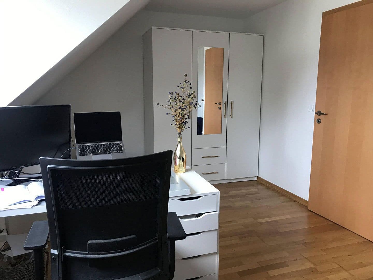 Prenájom domu 122 m², pozemek 265 m², Schenefeld, Šlezvicko-Holštajnsko Prenájom domu 122 m², pozemek 265 m², Schenefeld, Šlezvicko-Holštajnsko