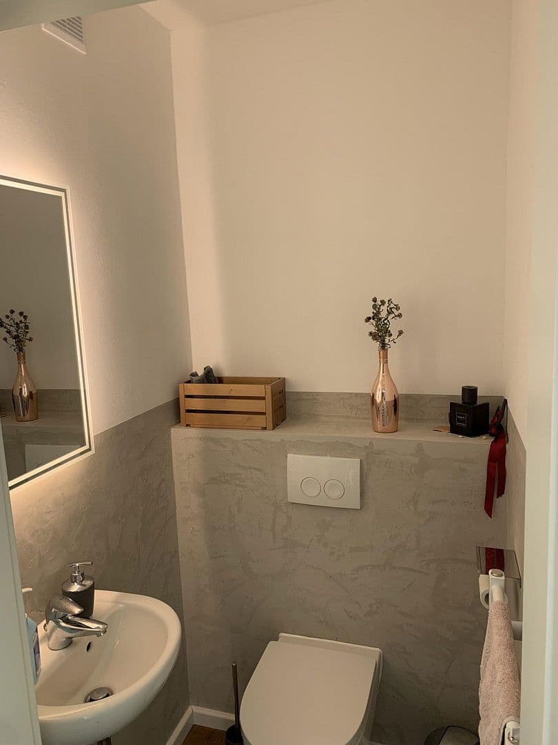 Prenájom domu 122 m², pozemek 265 m², Schenefeld, Šlezvicko-Holštajnsko Prenájom domu 122 m², pozemek 265 m², Schenefeld, Šlezvicko-Holštajnsko