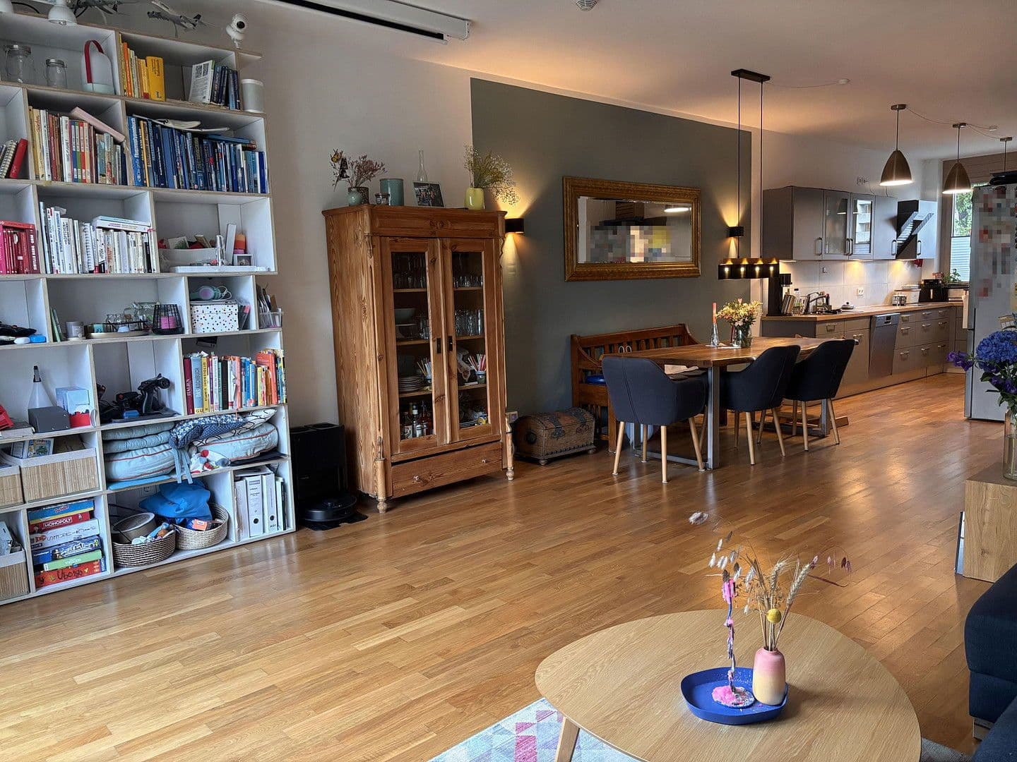 Predaj bytu 4-izbový 136 m², Berlin, Berlín Predaj bytu 4-izbový 136 m², Berlin, Berlín