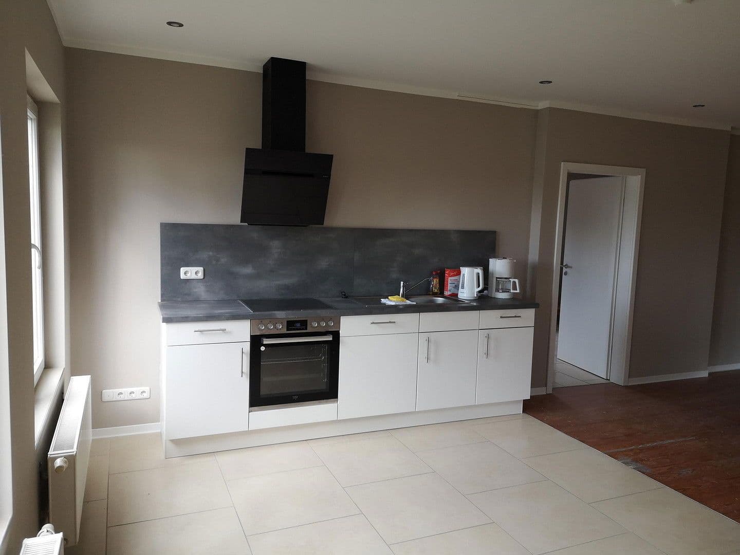 Prenájom bytu 5-izbový 125 m², Steinrader Damm 89, Lübeck, Šlezvicko-Holštajnsko Prenájom bytu 5-izbový 125 m², Steinrader Damm 89, Lübeck, Šlezvicko-Holštajnsko