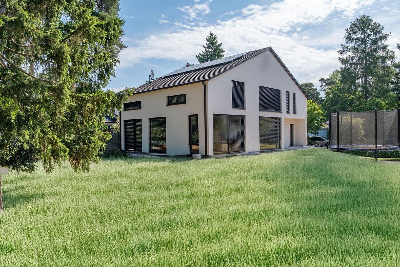 Predaj domu 260 m², pozemek 1.080 m², Karlsruhe, Bádensko-Wurttembersko Predaj domu 260 m², pozemek 1.080 m², Karlsruhe, Bádensko-Wurttembersko