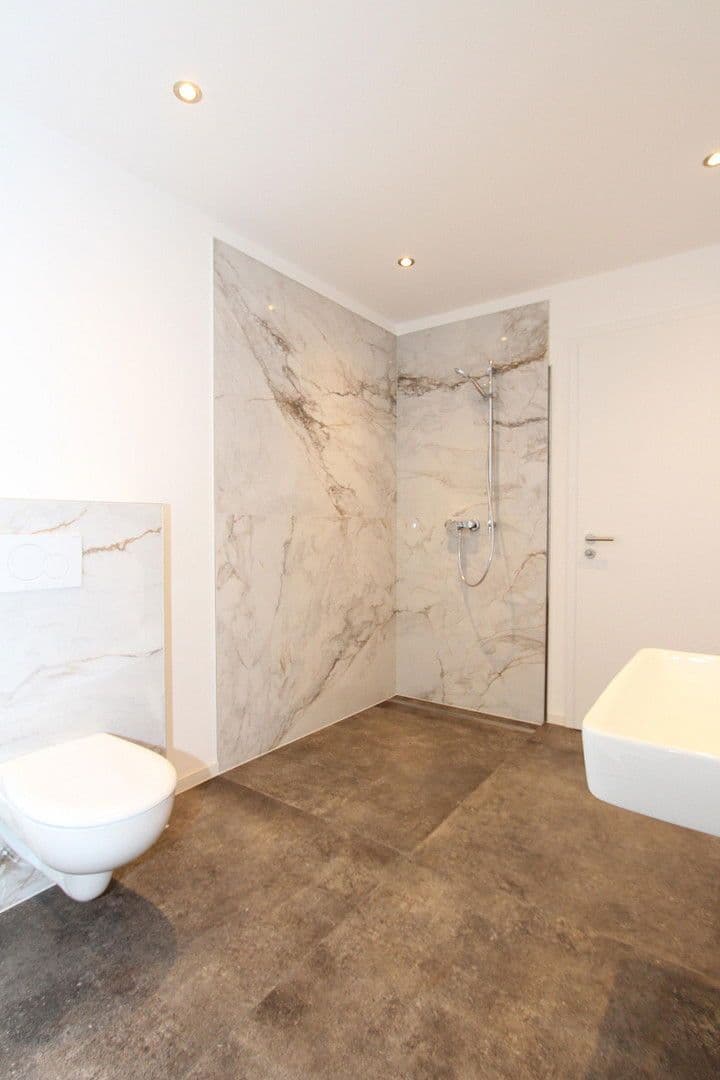 Predaj bytu 4-izbový 100 m², Aschaffenburg OT Nilkheim, Bavorsko Predaj bytu 4-izbový 100 m², Aschaffenburg OT Nilkheim, Bavorsko