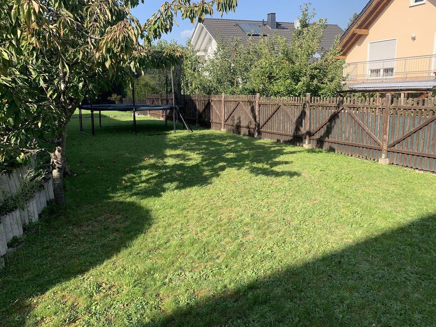 Predaj domu 132 m², pozemek 520 m², An der Höhle 34, Hadamar, Hesensko Predaj domu 132 m², pozemek 520 m², An der Höhle 34, Hadamar, Hesensko