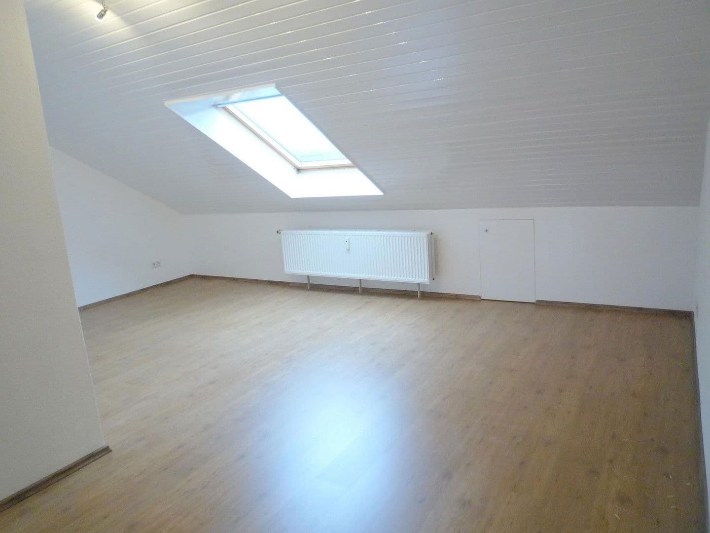 Predaj bytu 1-izbový 35 m², Lochnerstraße 11, Ratingen, Severné Porýnie - Westfálsko Predaj bytu 1-izbový 35 m², Lochnerstraße 11, Ratingen, Severné Porýnie - Westfálsko