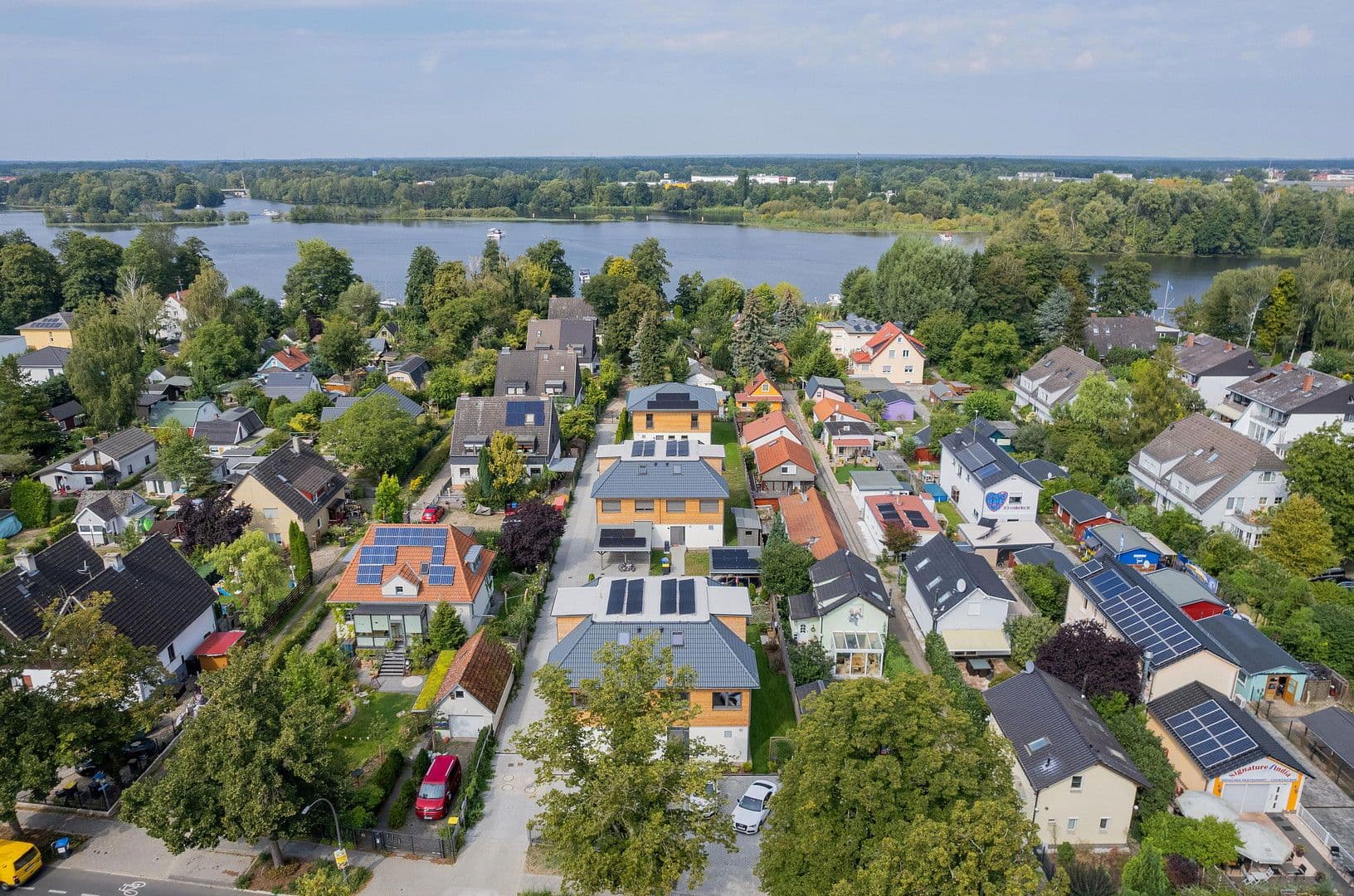 Prenájom domu 166 m², pozemek 383 m², Berlin, Berlín Prenájom domu 166 m², pozemek 383 m², Berlin, Berlín