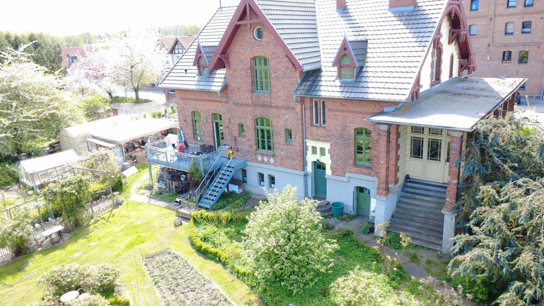 Predaj domu 489 m², pozemek 8.135 m², Bützow, Meklenbursko-Predpomoransko Predaj domu 489 m², pozemek 8.135 m², Bützow, Meklenbursko-Predpomoransko