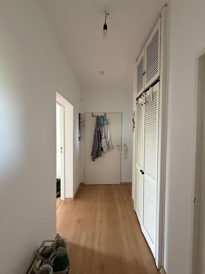 Predaj bytu 3-izbový 70 m², Friedrichsruher Straße 54, Berlin, Berlín Predaj bytu 3-izbový 70 m², Friedrichsruher Straße 54, Berlin, Berlín