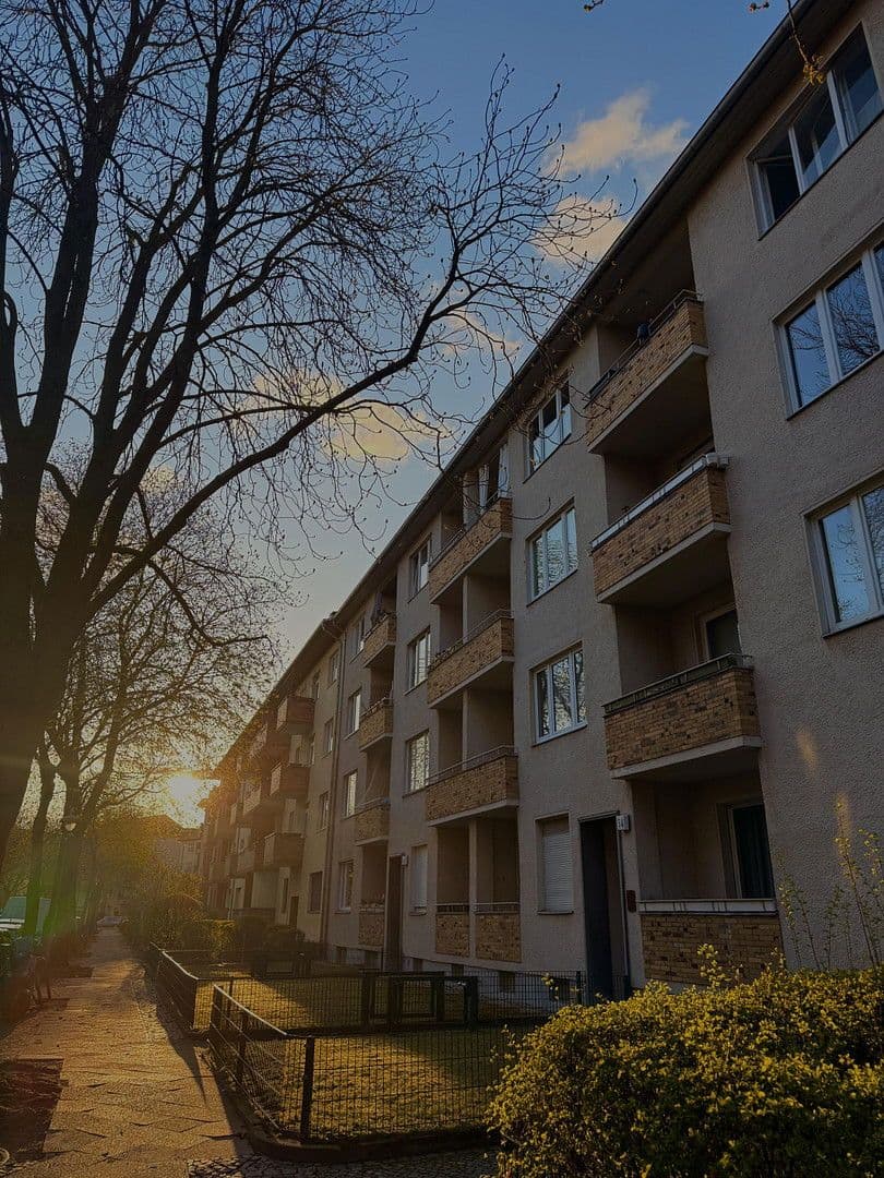 Predaj bytu 3-izbový 70 m², Friedrichsruher Straße 54, Berlin, Berlín Predaj bytu 3-izbový 70 m², Friedrichsruher Straße 54, Berlin, Berlín